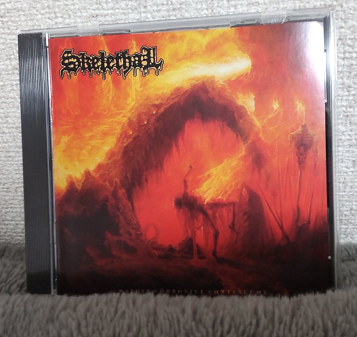 nerisuke's tweet photo. Skelethal /「Within〜」
スウェディッシュの権化っぷりをあっさりと覆し、USアンダーグラウンドに潜り出した3rd。
昨年観たLURKING TERROR、というかSADISTIC INTENTまで感じる邪悪デスメタルで最強最高です。
#skelethal
#deathmetal
#hellsheadbangersrecords
#obliterationrecords
#はるまげ堂 https://t.co/6tqu00zUks