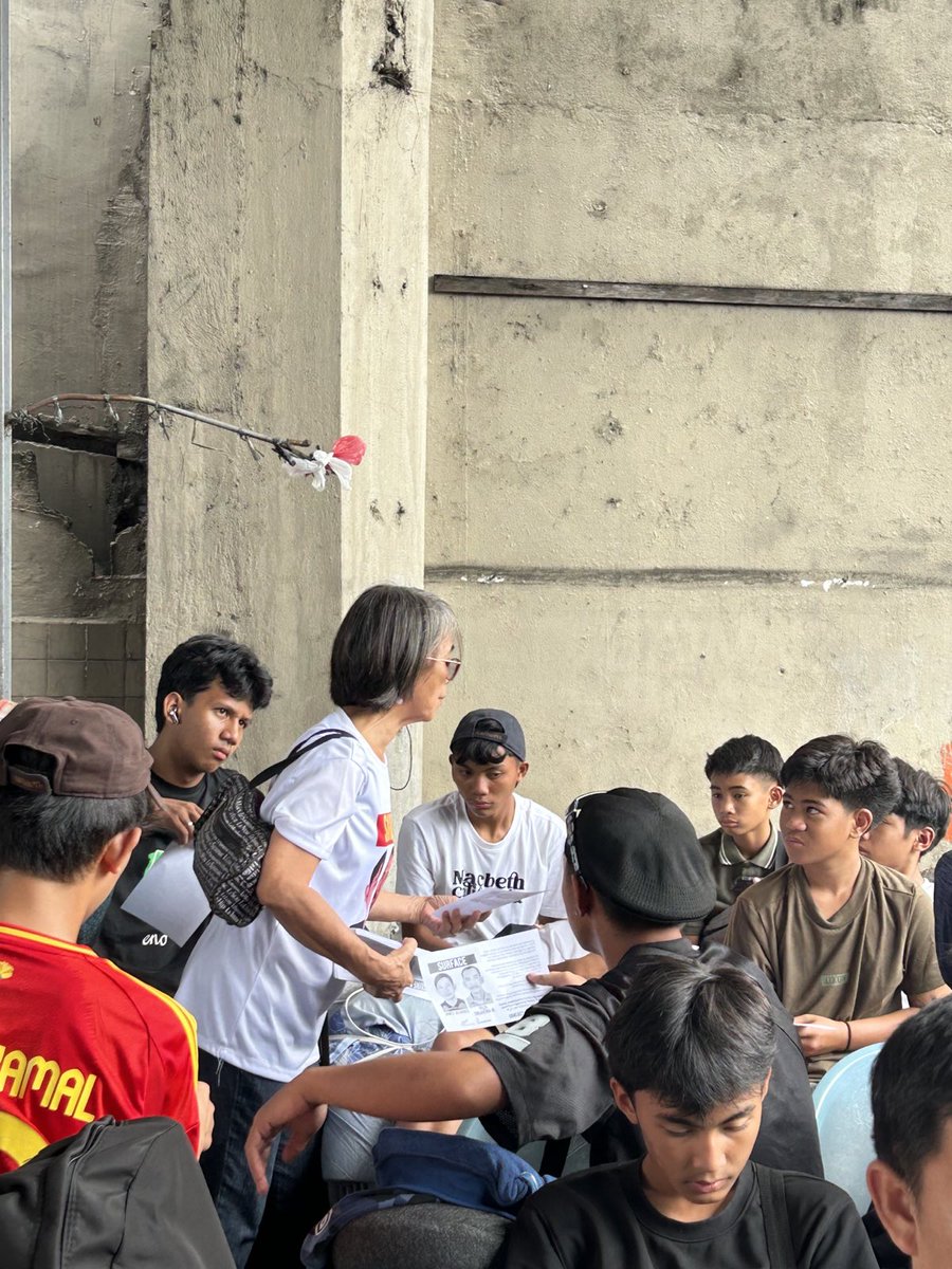 In search of the missing activists James Jazmines and Felix Salaveria, their families and supporters went to various bus stations along EDSA and handed out leaflets to passengers going to Bicol on Sunday, December 21.

"Sana makasama na sila ng kanilang pamilya ngayong Pasko.