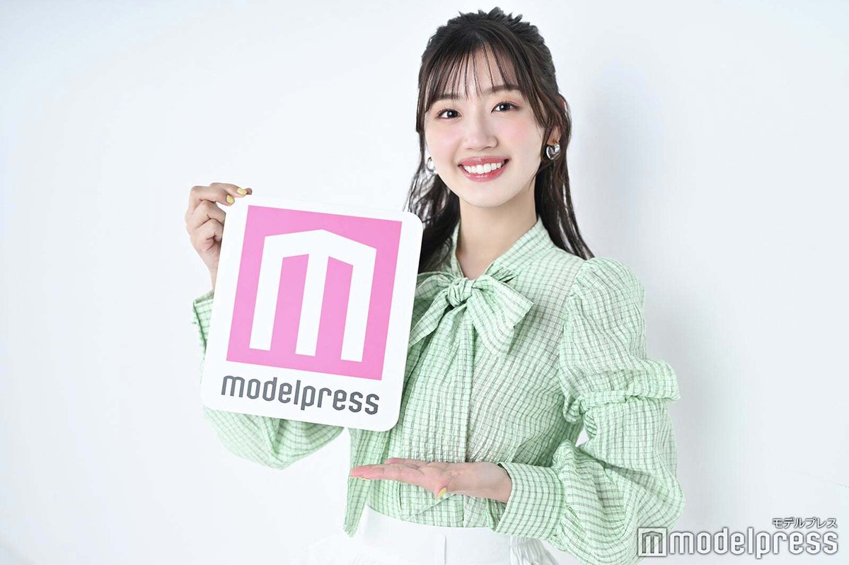modelpress's tweet photo. ／
日向坂46佐々木美玲さん
サイン入りチェキを2名様に🎁
＼

1⃣モデルプレスX＆Instagramをフォロー
2⃣「#モデルプレス読者プレゼント」と記事の感想を添えてこの投稿を引用ポスト

1/6(月)正午〆切

🔻前編
https://t.co/kzNtxasmcj

#佐々木美玲1st写真集 #陽射しのパレード #佐々木美玲 #みーぱん https://t.co/lQQrq1Og3I