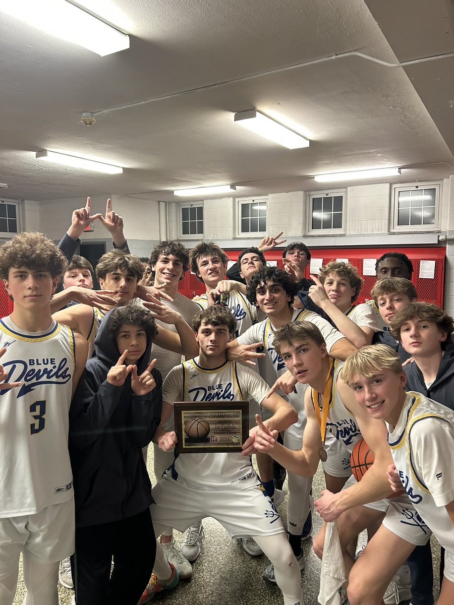 Marc Holliday tweet media