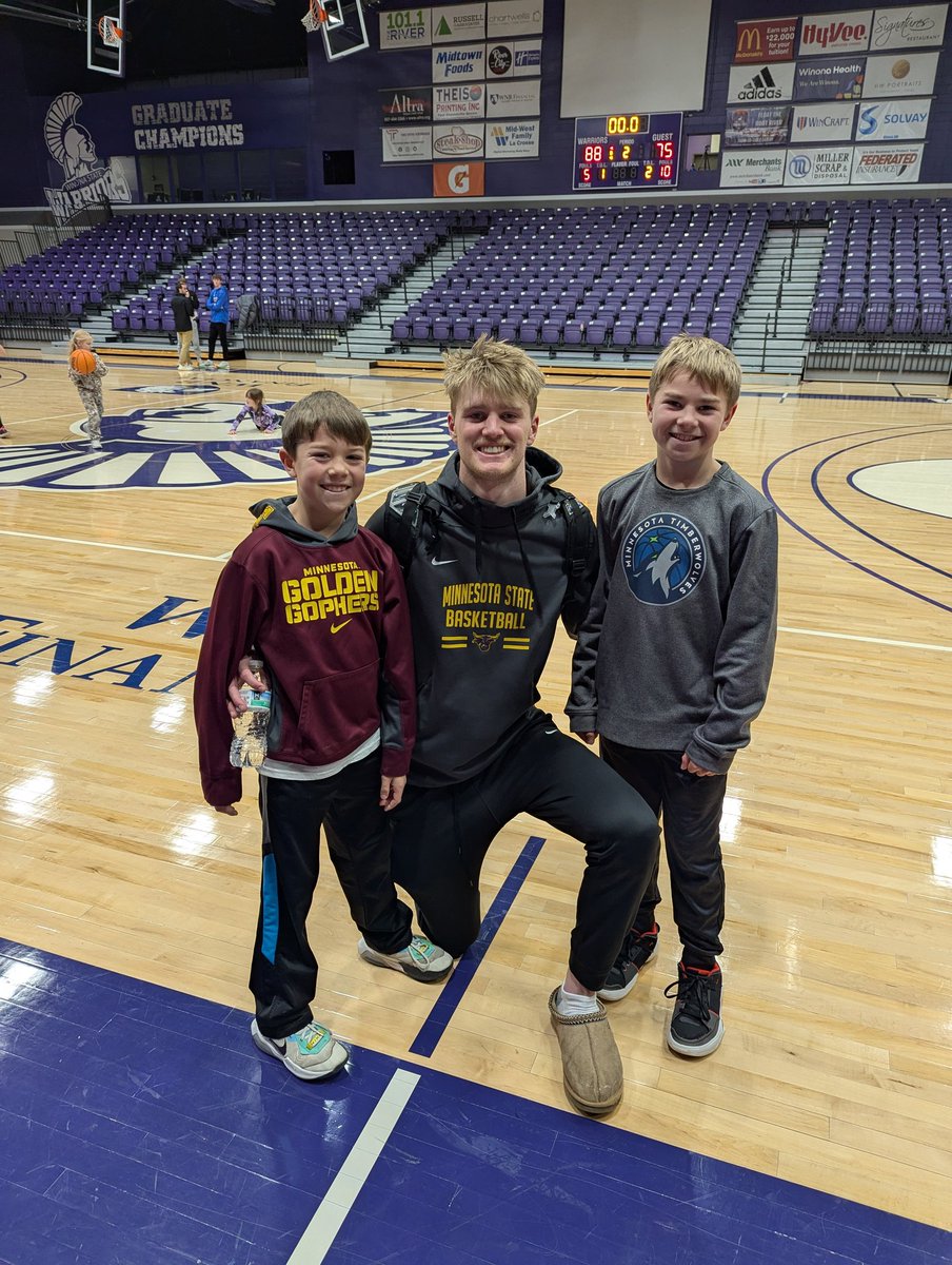 Thanks to two of Goodhue's finest <a href="/ElisabethGad25/">Elisabeth Gadient</a>  and <a href="/willops5/">willops</a> for being great role models for some young Wildcats.