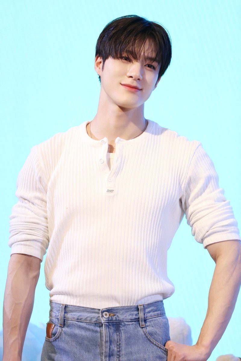 241222 #제노 #JENO

진짜 너무 오빠라서 마음이 힘들다 ꌩ-ꌩ