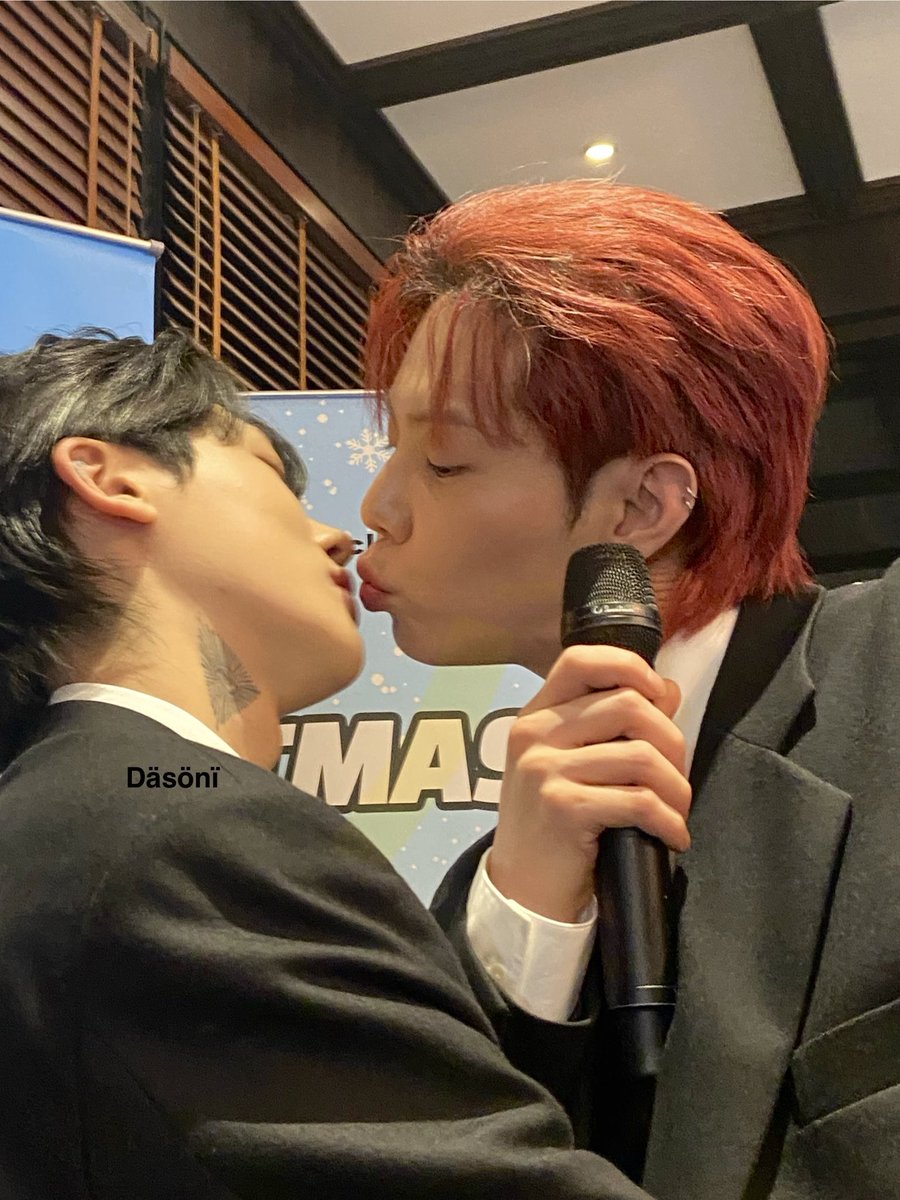 jshm721_9895's tweet photo. 디너15 https://t.co/TFwtReBuzI