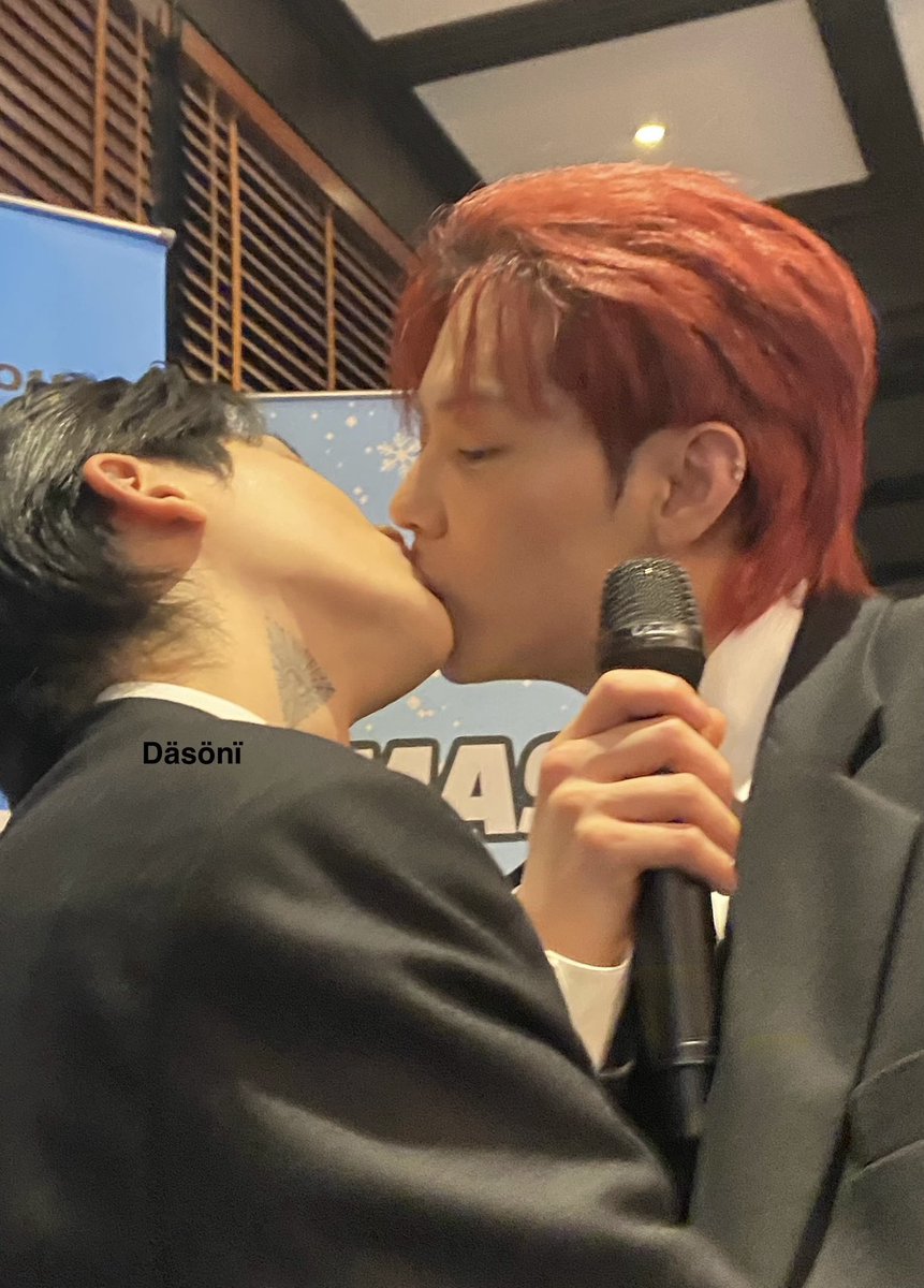 jshm721_9895's tweet photo. 디너15 https://t.co/TFwtReBuzI
