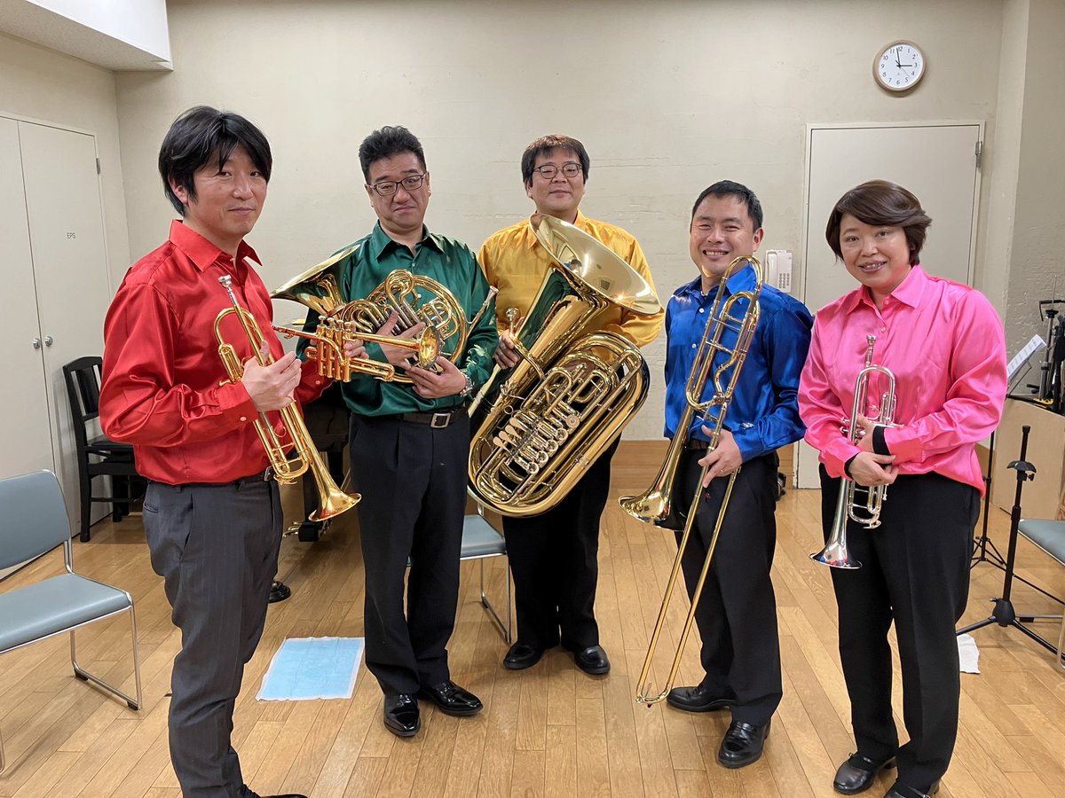 国分寺市のふれあいプラザ「第119回クラシックコンサート」に出演させて頂きました🎺
クリスマスソングや歌謡曲など聴き馴染みのあるプログラムはやはり盛り上がりますね☺️
年内最後の本番もおかげさまで楽しく演奏出来ました♪