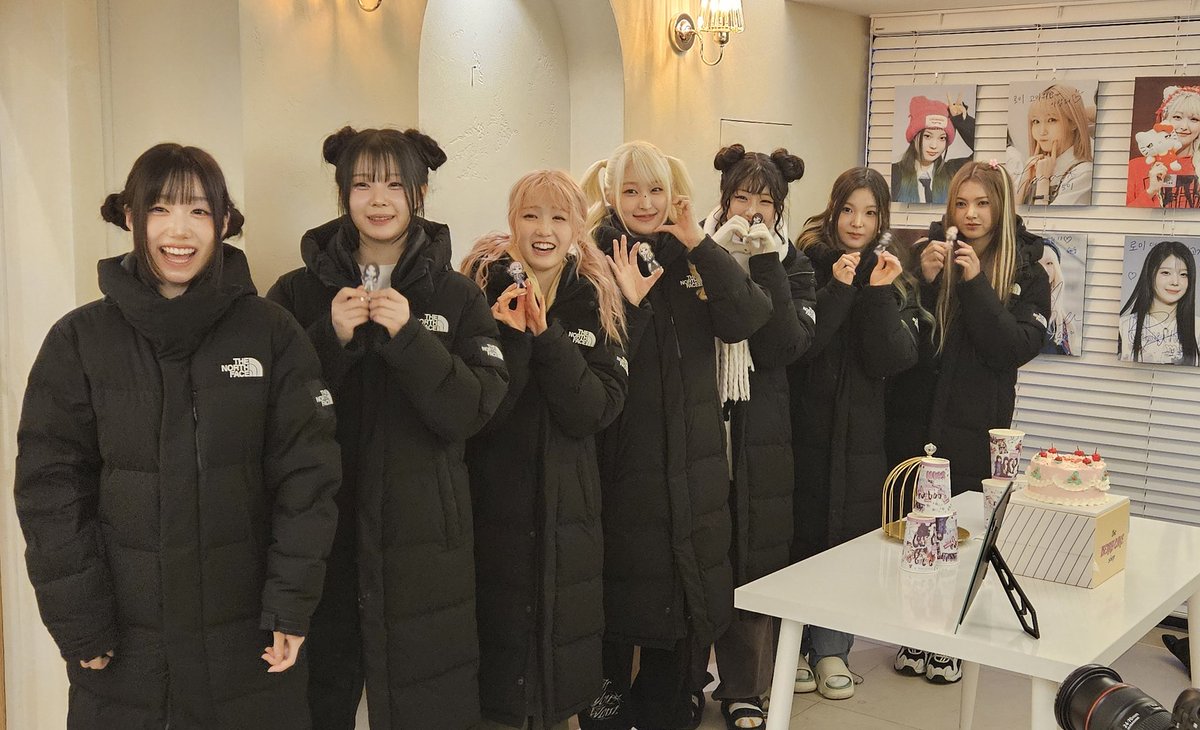SMN_LoVvmE's tweet photo. HAPPY SMN DAY!

#SMN #세이마이네임 https://t.co/LKh0swKhPZ