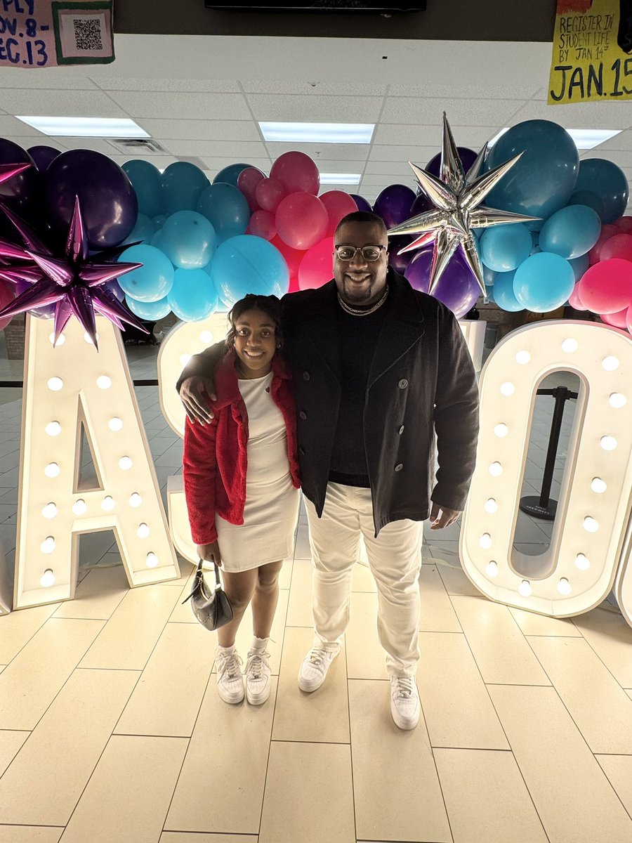 CoachNine7's tweet photo. Our last elementary father-daughter dance! My BooBoo growing up on me. Always going to be daddy’s little girl. #DadGirl https://t.co/5H4bc1mPhm