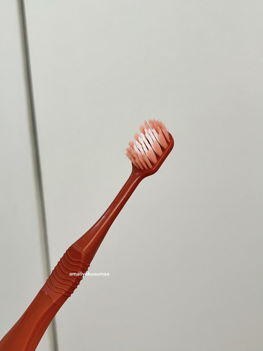 amaliyakusumaa's tweet photo. I WISH.... I KNEW... EARLIER

edisi oral care.... biar gigi &amp; mulutnya bersih, gigi ngga kuning, no kerak jigong, dan pastinya mulut tetap wangi ya shay👌🏻💯 https://t.co/Ctuz8seC6w