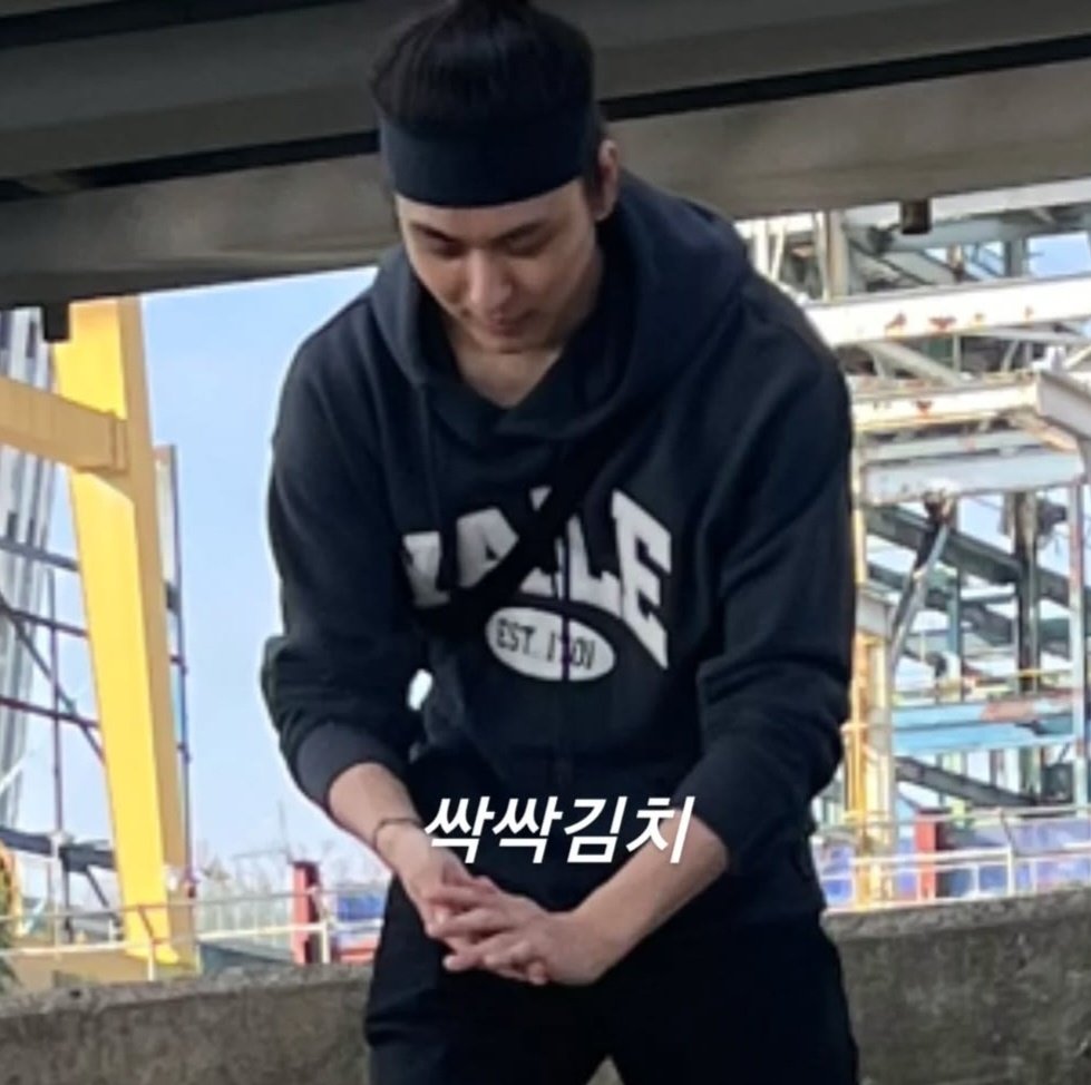 #스테파_트친소 #스테파트친소

트친 만들고 싶은데요ㅜㅜ 해시태그 쓰기 좀 눈치버인다
스테파 끝났고 민수는 탈락한지 꽤 됏지만
저랑 트친해주세요 모든 흔적 잡을게요