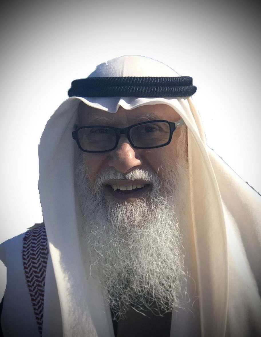 A_M_ALDAMKHI's tweet photo. شيّعنا بالأمس العم الفاضل عبدالمجيد العسكري، الرجل الطيب والمحبوب من الجميع، جاور الدموخ في جبلة وكان لهم أخاً وخاصة مع والدي والعم جاسم الدمخي والشيخ راشد الدمخي - رحمهم الله، كان حاضر البديهة وسعيد في سرد ذكرياته وذلك من خلال لقائي به أيام كورونا يوليو ٢٠٢٠م، أسكنهُ الله الجنة. https://t.co/w2zM5VBRhx