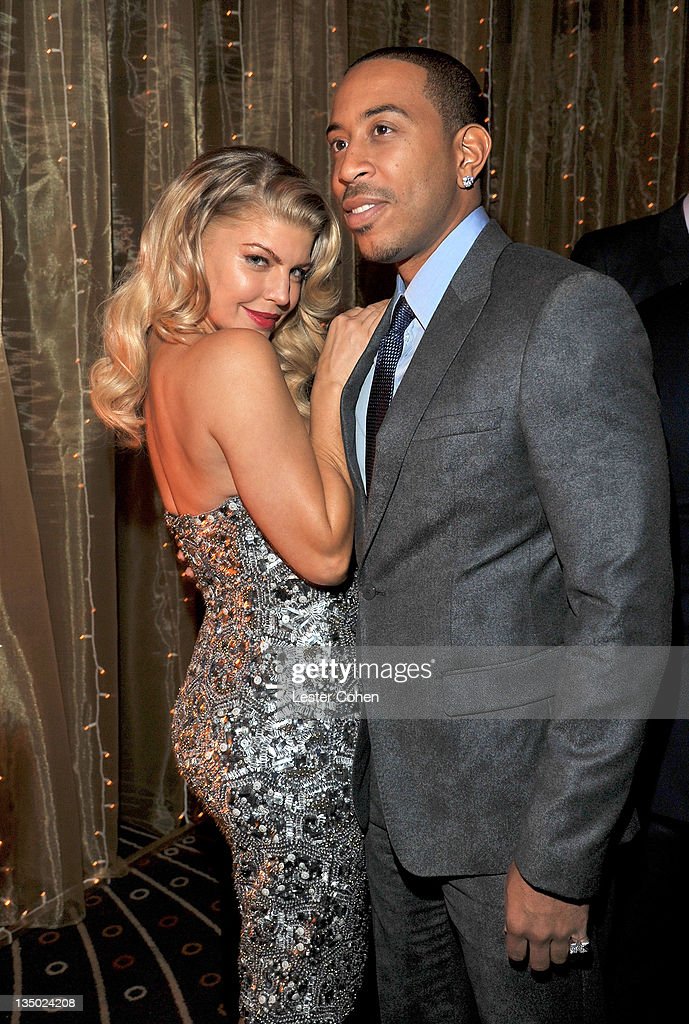 thecolourscheme's tweet image. Get your Christmas on with this True Winter playlist ft. Ghost Town DJs, Nelly Furtado, Hall and Oates, Paul Simon, Fat Joe, and Living Colour!  

thecolourscheme.com/pop-music

#coloranalysis
#colouranalysis