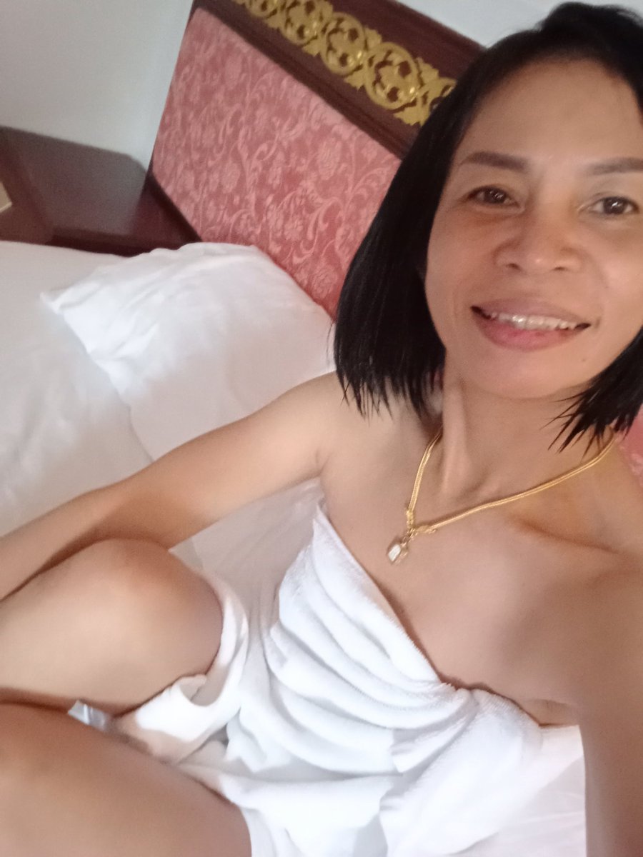 ตั้งแต่เล่นทวิตเตอร์เป็นก็ตบะแตกเลยฉัน ถึงขั้นต้องจ้างเด็กรุ่นลูกให้มาเย็ด