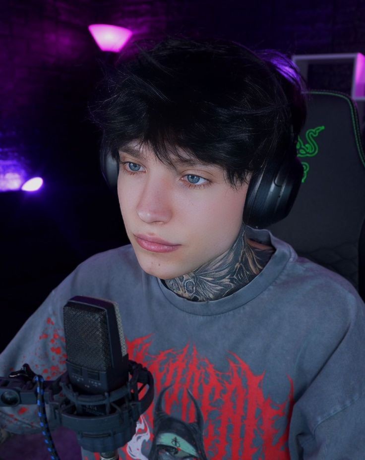 Omggn1ck's tweet photo. No sos un mal Streamer pero el premio se lo merecía Roier y todos los sabemos https://t.co/7B4ma64EaR