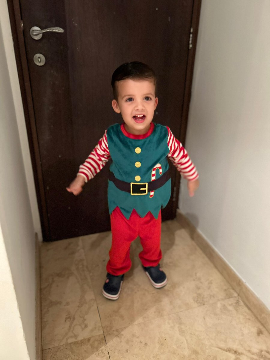 XiomaryUrbaez's tweet image. La señora Claus/Nicolás, ama a sus elfos. 

#CosasdeAbuela #espiritunavideno #21dicembre