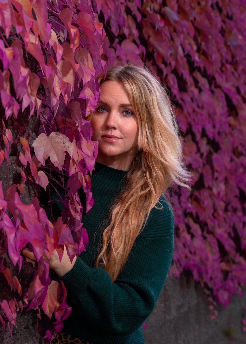 Portrait of model Taryn.
Sony a99ii + Zeiss 85 f/1.4

#Photography #PortraitPhotography #FineArtPhotography #ArtisticPortrait #PhotographyLovers
#PhotographersLife #CreativeShot #ArtOfPortraits #VisualArtistry #InstaInspiration