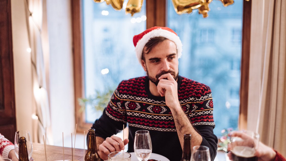 Forgot something? 

Uh Oh. It's Dec 22 &amp; you still need gifts!

Adelaide folks can pop into cellar door for a Wine Advent Calendar, a Christmas Cheers 3 Pack, or a bottle or two.

Everyone can grab an e-gift card for one of our tastings online.
Simples!

aphelionwine.rezdy.com/catalog/418030…