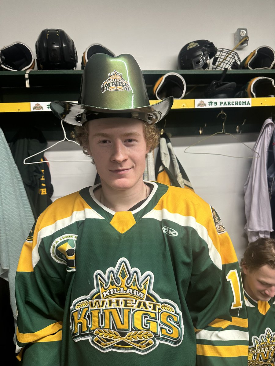 Wheaties WIN !! 5-1 over the <a href="/VegRangers/">Vegreville Rangers</a>  Player of the game #10 Sawyer Fee. #kwk   Merry Christmas to all our fans and sponsors !!
