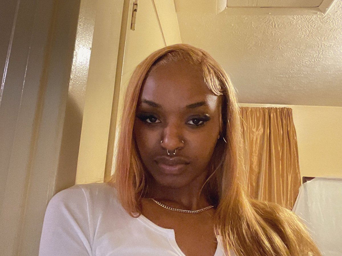 itssjavanna's tweet photo. #ipadpics #facecard #msprettyface ๐๐๐ https://t.co/jrjrMqumBc