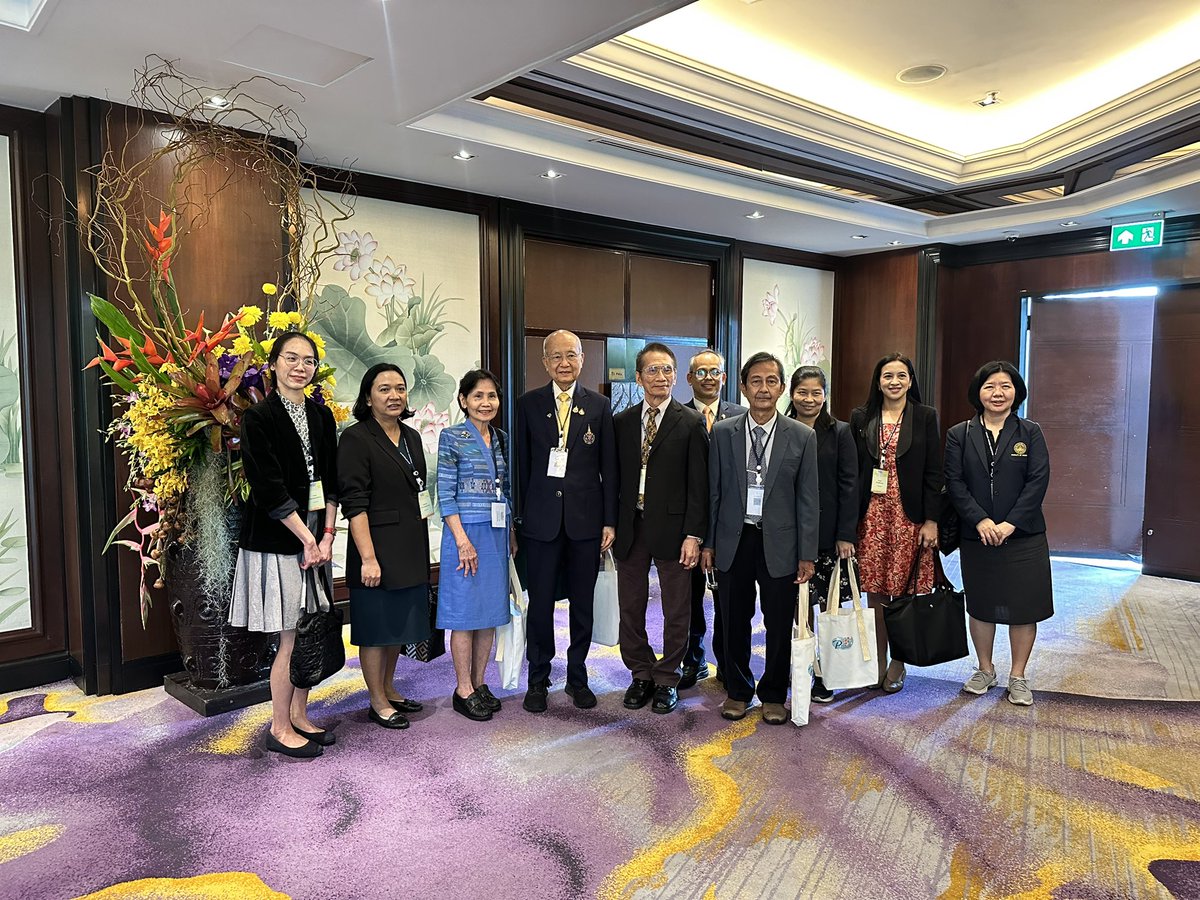RSaeeng's tweet photo. "Delighted to attend Princess Congress 9th, on Dec 15-18, 2024, the theme 'The Challenges of One Health:The Roles of Biosciences and Chemistry.' Gained valuable insights from global experts and enjoyed reconnecting with teachers and friends. Truly inspiring! #PrincessCongress9 https://t.co/8lX3IlB1tp