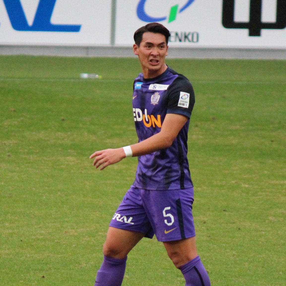 槙野智章　実使用　支給　ユニフォーム　直筆サイン　サンフレッチェ広島　Jリーグ 槙野智章 実使用 支給 ユニフォーム 直筆サイン サンフレッチェ