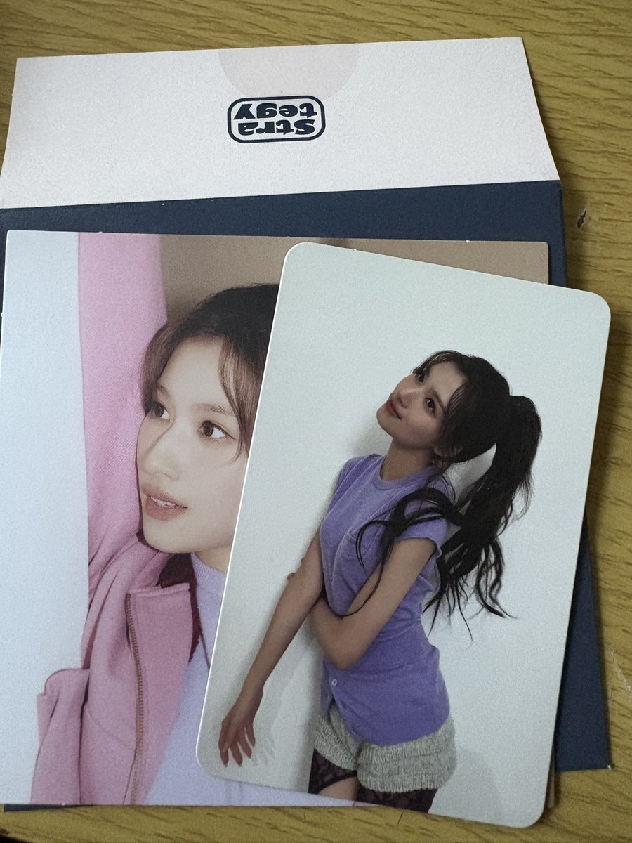 ssw_LN's tweet photo. #TWICE #TWICE交換
 #TWICEトレカ交換
 #TWICE_STRATEGY 
  #Strategy

TWICE Strategy 
デジパック 予約特典・封入トレカ交換

譲▶︎サナ(予約特典)ジヒョ(封入)
求▶︎同種チェヨン

郵送📮

交換経験多数ありです！ https://t.co/aiMUAkMl0K
