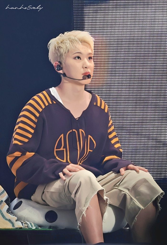 ulthorangdan's tweet image. OMGG HIS BOBA EYESSSSSSSSS !!!!! 😭😭😭