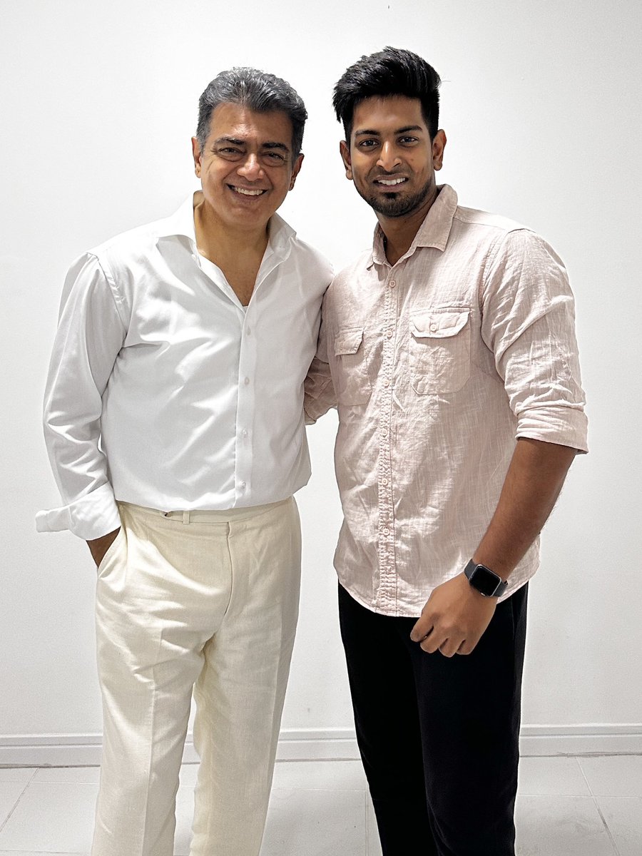 Manojmanu197's tweet photo. Thala🤍🔥🔥🔥 Vidamuyarchi💪🏻Waiting for the storm to hit the screens on Pongal❤️‍🔥 Tharamana sambavam loading🤩🔥#AjithKumar #VidaMuyarachi https://t.co/TvReEcG38W