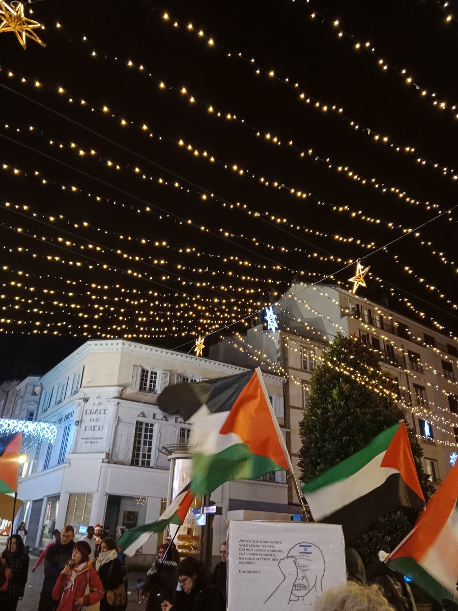 pgu1961rch's tweet image. Bon dimanche et bonnes fêtes à tous, sauf aux génocidaires et leurs complices.