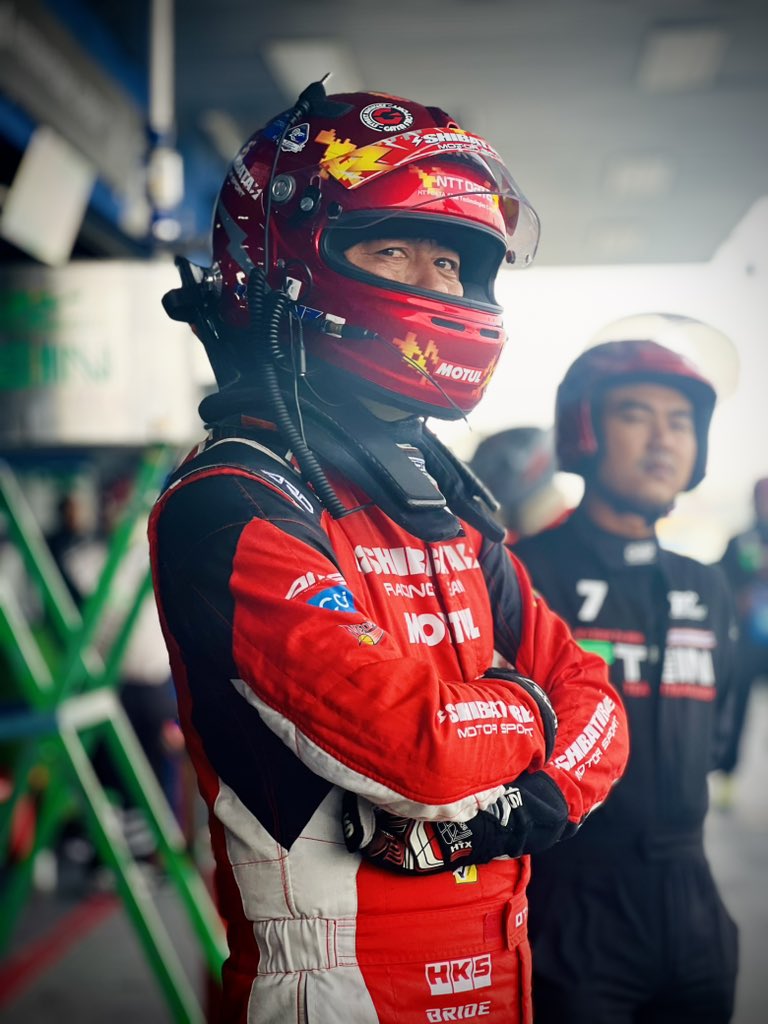 Shin19695's tweet photo. 25時間耐久レース残り3時間を切りました。
日比野選手が最後のスティントを激走。
またひとつ順位を上げてクラス10位へ。

#ChangINTERNATIONALCIRCUIT
#idemitsuSUPERENDURANCE
#THAILAND🇹🇭
#25時間耐久レース
#たにぐち自動車
#JAPLAND
#日比野塾
#日比野哲也
#HALSPLINGS
#SARDRACING
#SKPSARD
#KUROKIRACING