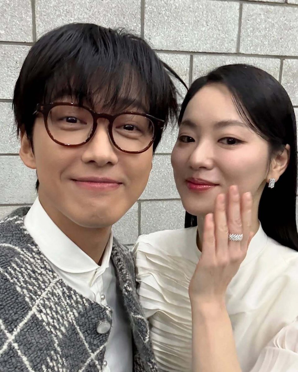 ngm_dedicated's tweet photo. I sense CHEMISTRY https://t.co/pcnGAkyb5h