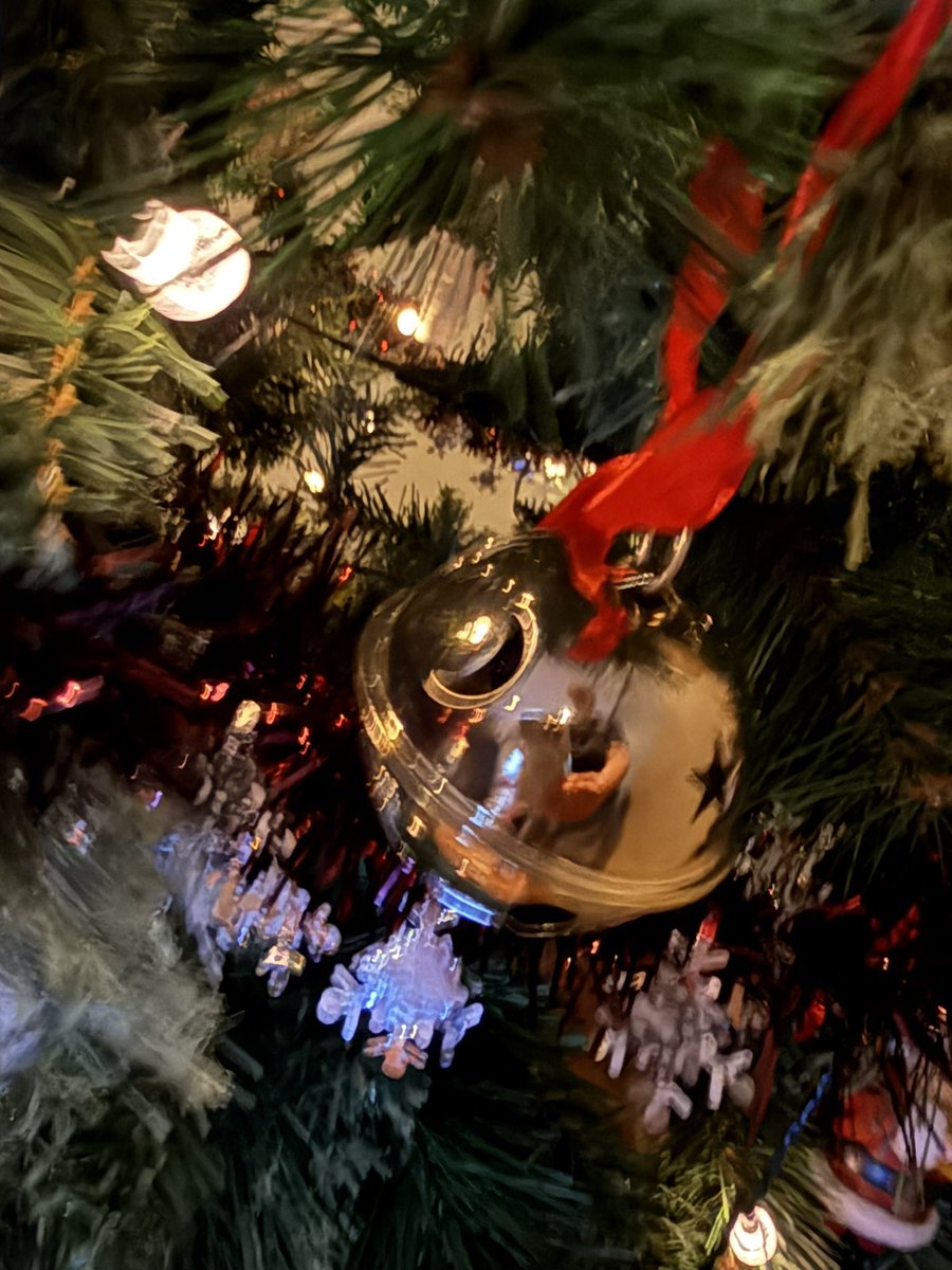 Minds Shine Bright tweet media