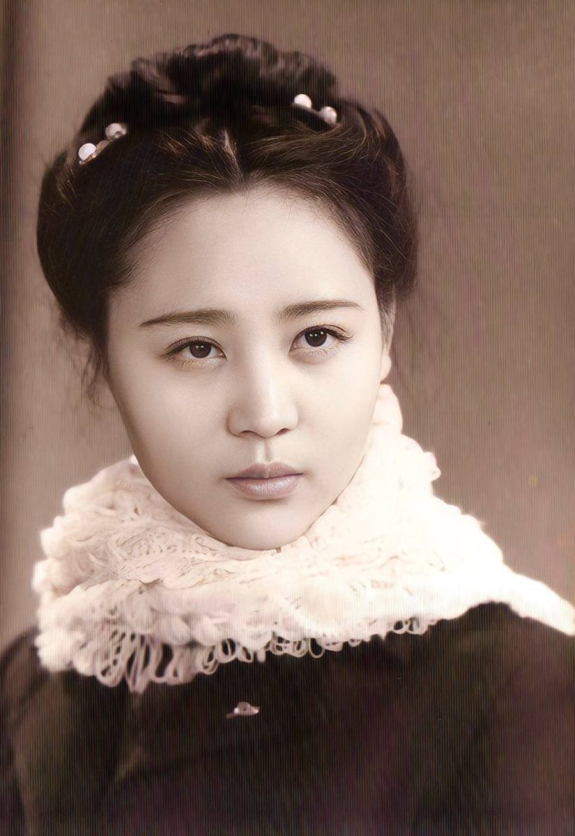 ShengXue_ca's tweet photo. 这是1978年底或1979年1月
我16岁半
高中毕业
那时我对人生满怀悲情
对社会很是不屑和抗拒
但有一点我心里是清楚的
我要去改变……
不过
确实没想到
需要用一生的时间 https://t.co/6qwDqjW6tt