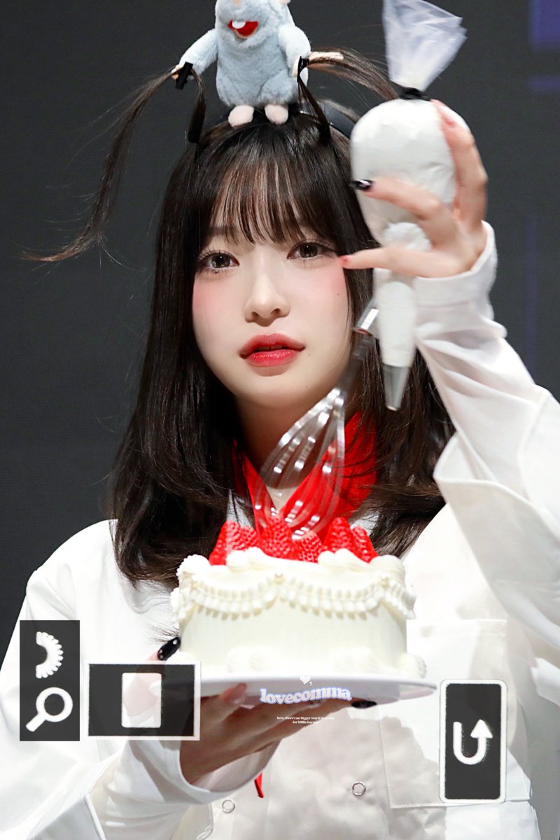 lovecomma130's tweet photo. 241222 야 감딸기
#하루나 #Haruna #はるな #빌리 #Billlie https://t.co/FUfadWetl9