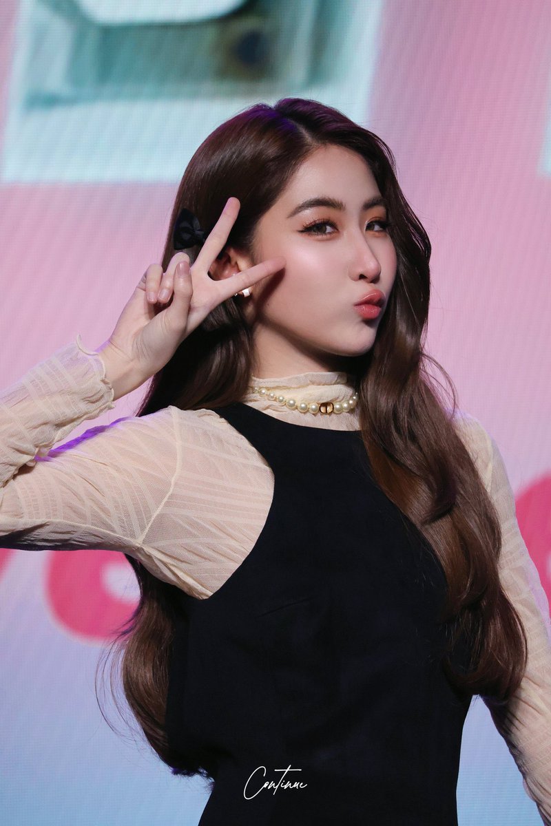 Miee1410's tweet photo. Nhỏ trưởng thành rồi
#YokoApasra #Yobies https://t.co/FRMlVEmh02