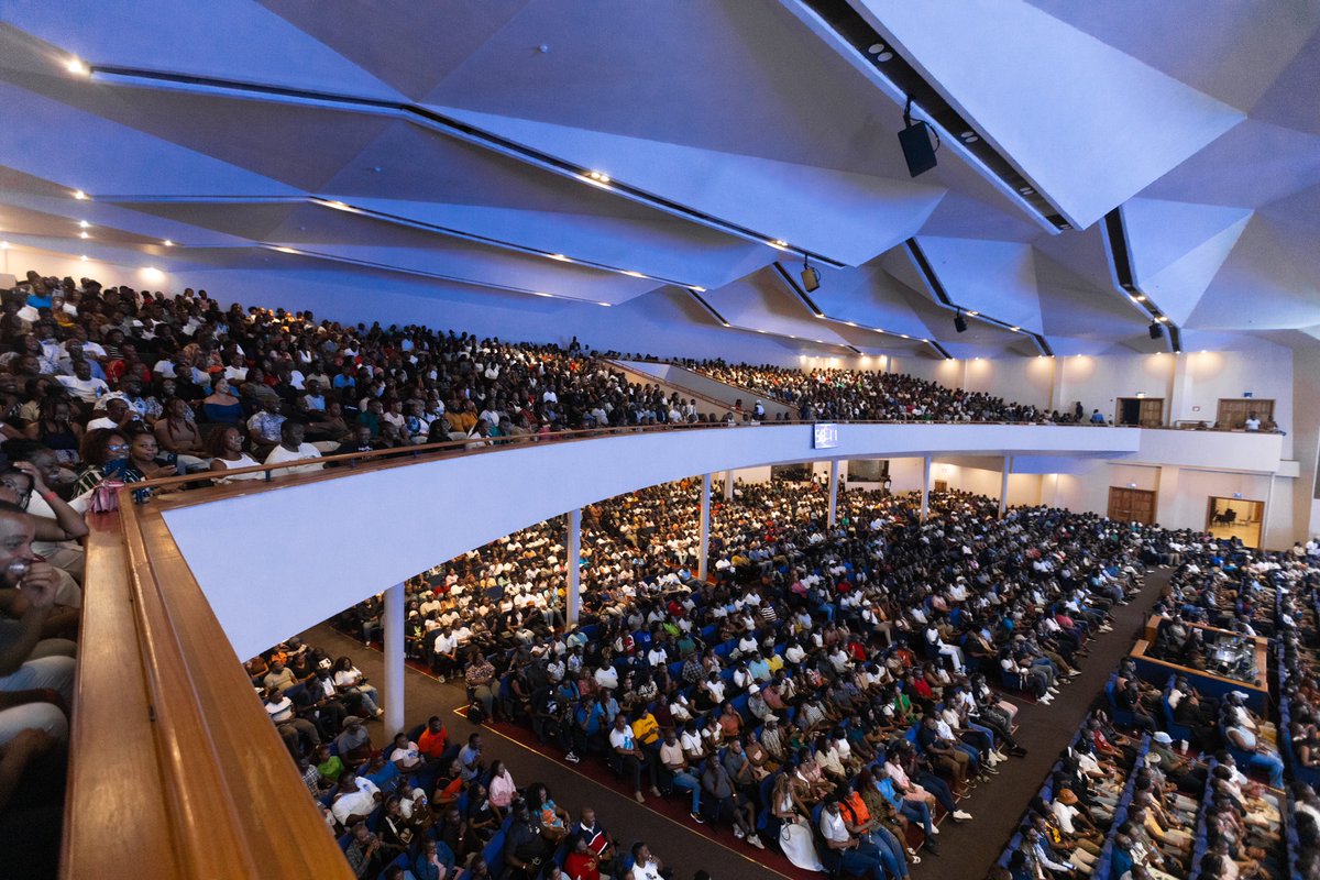 WE DID IT! WE ACTUALLY DID IT!? 🤯🙌🏿 

It’s probably going to take a few days to fully settle in. Thank you, for coming out, for the incredible energy, for the kind words. 

Massive thank you to my co pilots, Tinashe young bro, Sky is the limit! 

Nigel, my brother. Words fail