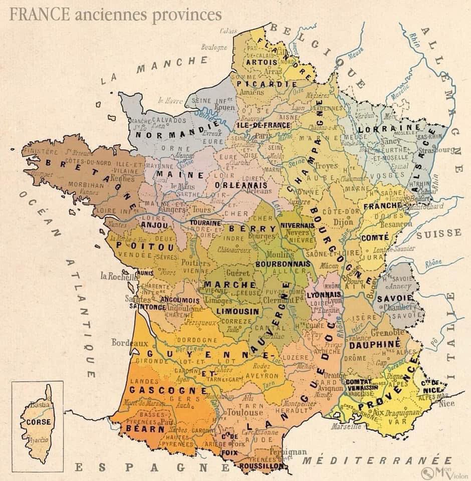 Il faudra bien revoir un jour nos treize régions administratives dont le découpage farfelu ne repose sur aucune cohérence, ni géographique, ni historique, et redéfinir leur tracé en s'inspirant des frontières de nos provinces d'Ancien Régime, largement éprouvées par les siècles.