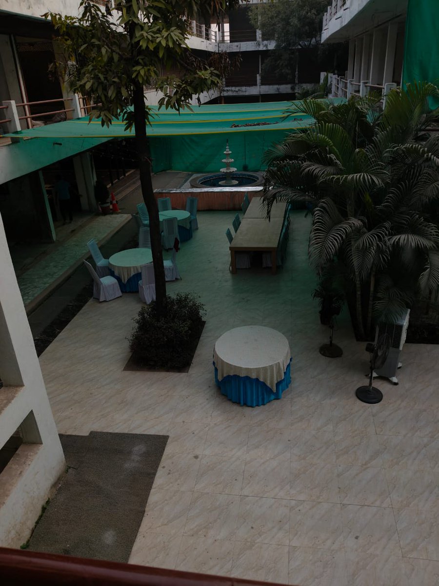 DiputheDK's tweet photo. Country Inn Anant Ayodhya- Avoid it like a Plague. Worst experience and nonapologetic attitude, how do they even survive in this business?!!!! @countryinnanantayodhya #countryinnanantayodhya @CountryInn @countryinnanant #countryinn @CountryInn https://t.co/UVvzfbo3Jd
