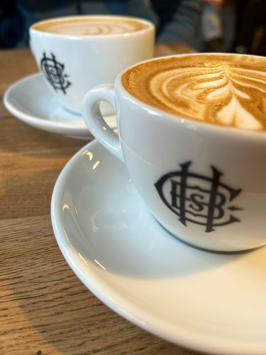K3Kuss's tweet photo. @berlin_buero @ypsilonplusm @rekesten @sasilink @HaukeBunks @Marco3Thiele @tobiaslindner @MerklTanja @ThielsChristian @WiebkeFranck @DoctorBeste @christian6bock @HCLJ1 @DrJessicaRitter @DrStKrause @cdr2012neu Schönes Adventswochenende allen in der Runde 🕯️🕯️🕯️🕯️ https://t.co/yCLoKWL0F3