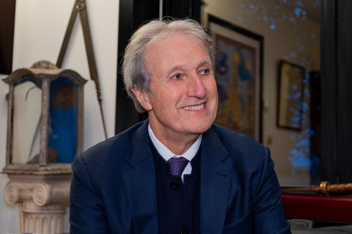 Yves Pennes, Grand Maître de la GLNF à 450 FM : “Communiquer pour nous ouvrir aux jeunes”.

Retrouvez l’interview sur le site de 450 FM : 450.fm/2024/12/21/exc…

#GLNF #grandmaitre #francmaçonnerie #francmaçon