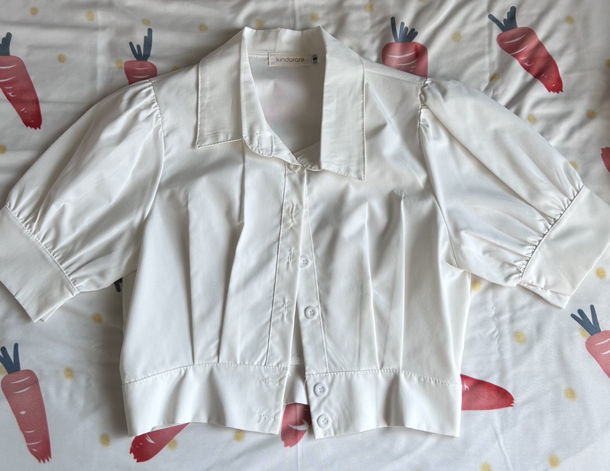 cutieworldd's tweet photo. 2.เสื้อนิ่มมากก ลูกคุณสุดๆ ใส่กับกระโปรงน่ารักม้ากกก��
S - อก 32-36 รอบแขน 10” เอว 24-26” ยาว 14.5”
✨ราคา 160฿
#ส่งต่อเสื้อ #ส่งต่อเสื้อผ้ามือสอง #ส่งต่อเสื้อผ้ามือสองสภาพดี #เสื้อผ้ามือสองราคาถูก #โล๊ะตู้ #โล๊ะตู้เสื้อผ้ามือ2 #kindarare https://t.co/9FokaGjSSc