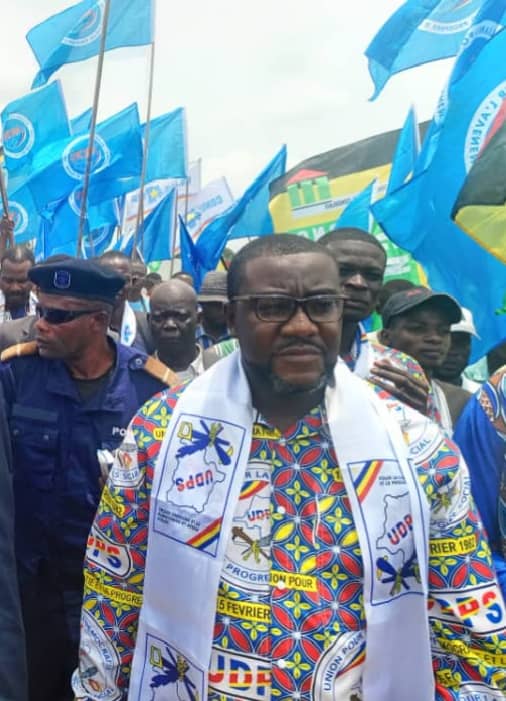 SIkaba9364's tweet photo. Course au Gouvernorat du Kwilu : Le parcours élogieux du Candidat Philippe Akamituna.@Fatshi20 @MuabiluMMPius @rtncofficielle1 @TopCongo @J_Luc_Officiel https://t.co/PIt6xQZLMK