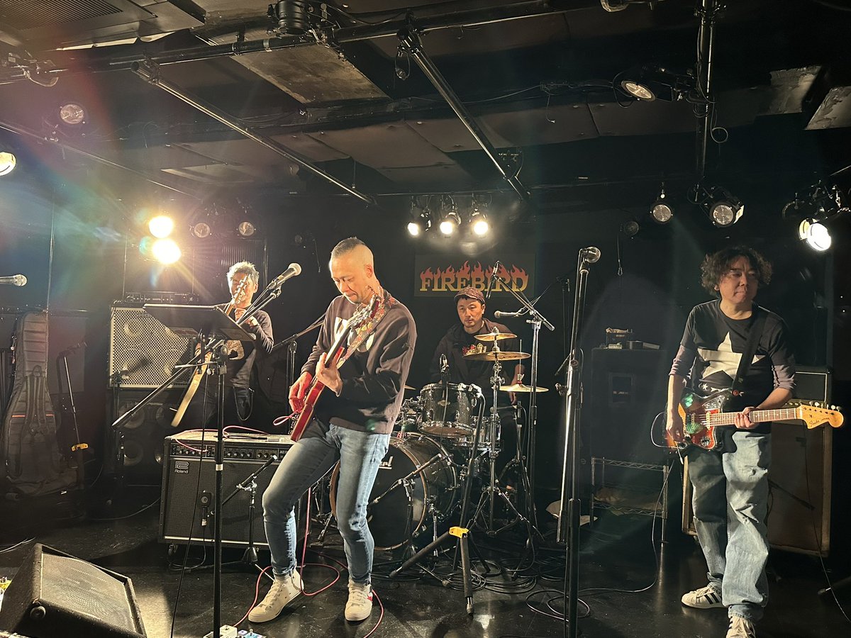 MuvTbDl51nxzoHi's tweet photo. #TheLemonade×Z
#レモネーズ
#Drムス月光丸の４枚
#サンデーミュージックショウ
#新松戸FIREBIRD
(2024.12.22) シンプルながら代えがたしDr ミング満喫しましたヨ！ https://t.co/AX9RDzugQc