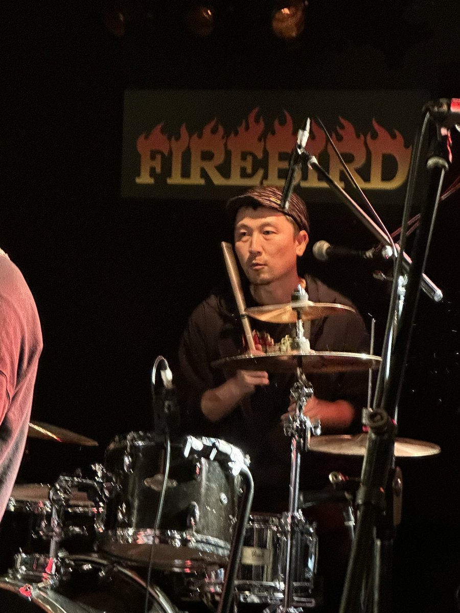 MuvTbDl51nxzoHi's tweet photo. #TheLemonade×Z
#レモネーズ
#Drムス月光丸の４枚
#サンデーミュージックショウ
#新松戸FIREBIRD
(2024.12.22) シンプルながら代えがたしDr ミング満喫しましたヨ！ https://t.co/AX9RDzugQc