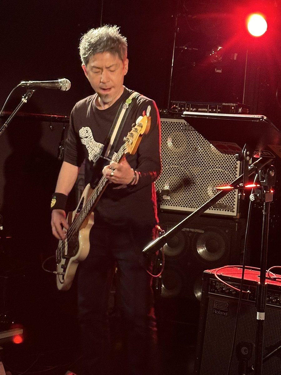 MuvTbDl51nxzoHi's tweet photo. #TheLemonade×Z
#レモネーズ
#BaスGONTAの４枚
#サンデーミュージックショウ
#新松戸FIREBIRD
(2024.12.22) ブンブンでしたBaス！良い音してました。 https://t.co/FjYHodpIoE