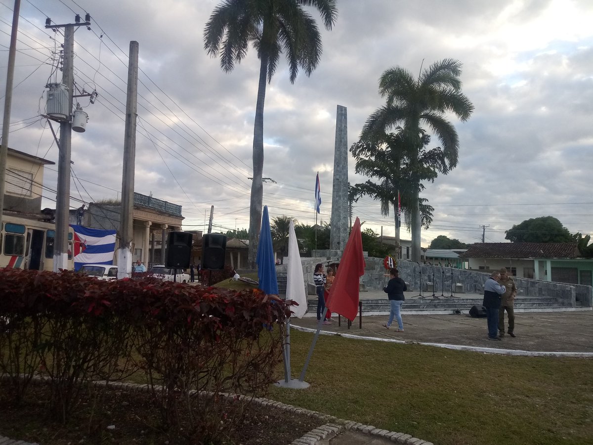 Amanece en pleno apogeo revolucionario y de patriotismo en #Cabaguan en saludo al aniversario de la liberación de Cabaiguán .
#Sanctispiritusenmarcha
#Cabaiguanenmarcha