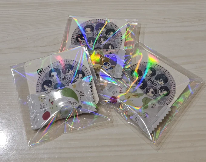 Giveaway(無配)できました 無心になってたらいっぱい仕上がりましたシューくんバッグインバッグにどっさり 12/25乗車いたします。受け取ってくださる心優しき方がいらっしゃいましたら、していただけると嬉しいです。 会場にてお探しします! よろしくお願いします