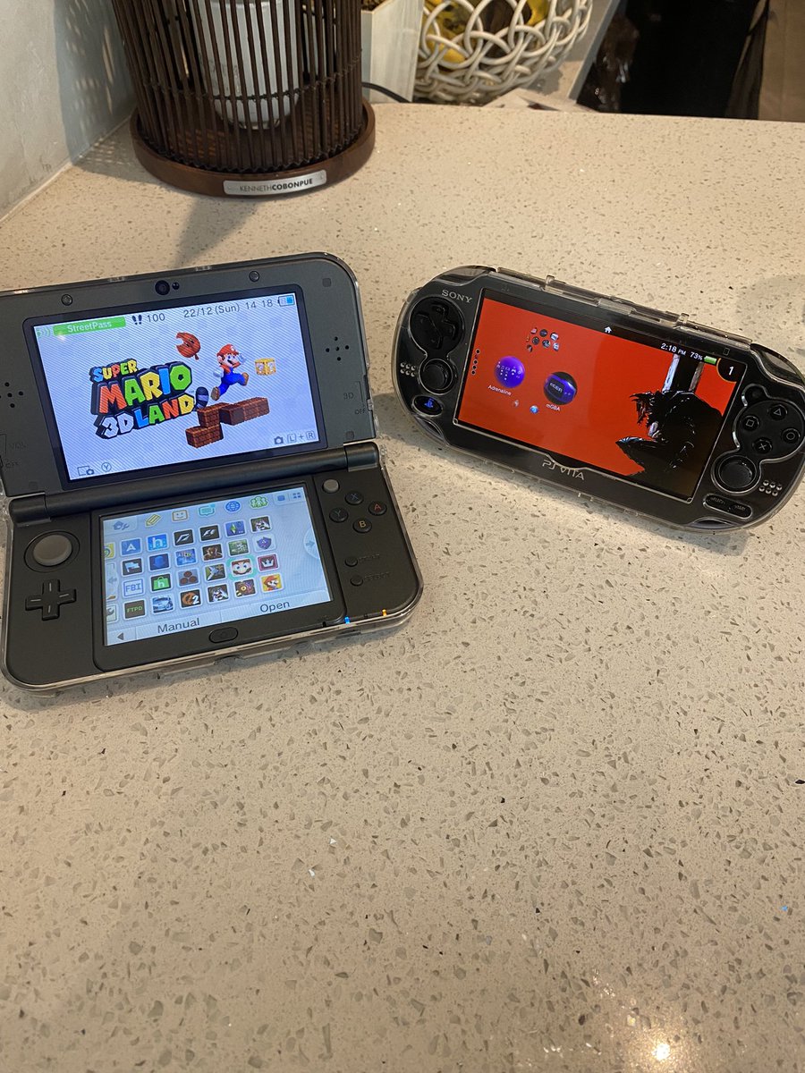 rxzyto's tweet photo. my vita got a brother today https://t.co/EMxwieEfnm