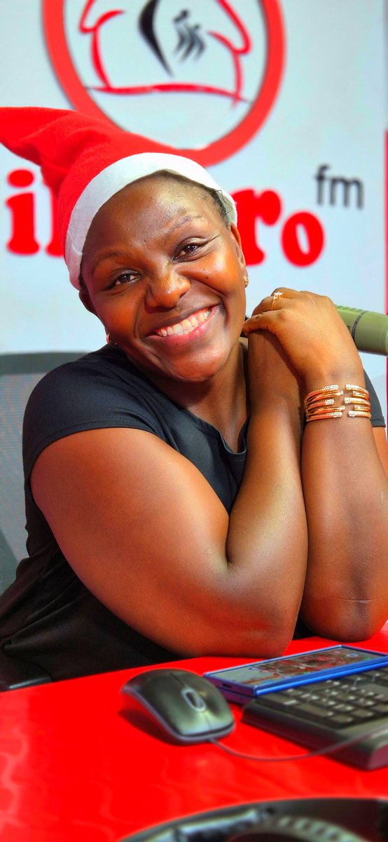 Riu nì turike tabaarira-ini ya Kigooco ruriri-ini 
Thutha wa Ngogoyo ni kugooca na guthathaiya Ngai witu. 
#ngathayagatanga ari gukinya studio.
<a href="/Wanjiku_Gitonga/">Ciikù Gìtonga🇰🇪</a> 
#InooroFm 
##kigoocoruriini