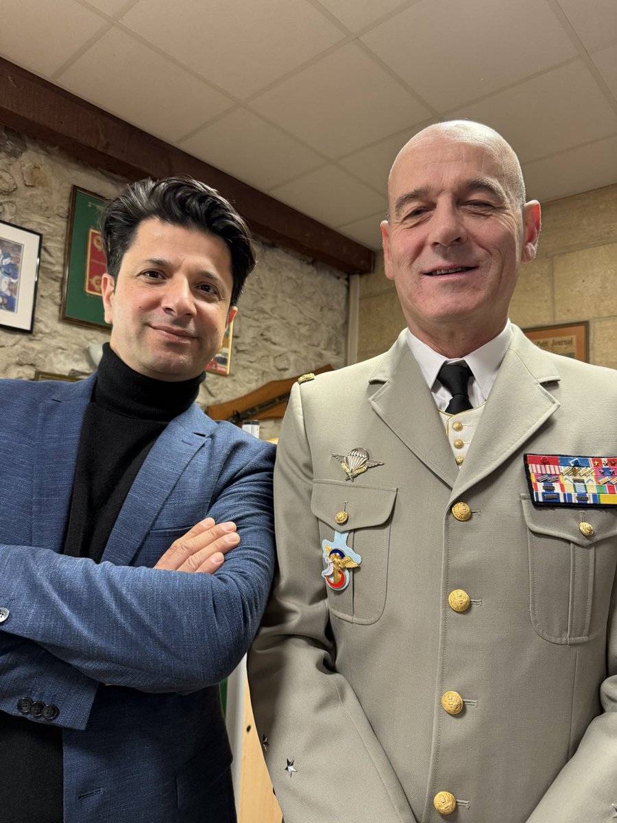 Merci mon général 
Joyeuses fêtes à nos militaires, qui veillent jour et nuit pour protéger nos libertés et assurer notre sécurité, souvent loin de leurs proches. Que cette période de fête leur apporte réconfort, force et chaleur, malgré la distance.
Un grand merci
<a href="/Armees_Gouv/">Ministère des Armées et des Anciens combattants</a>