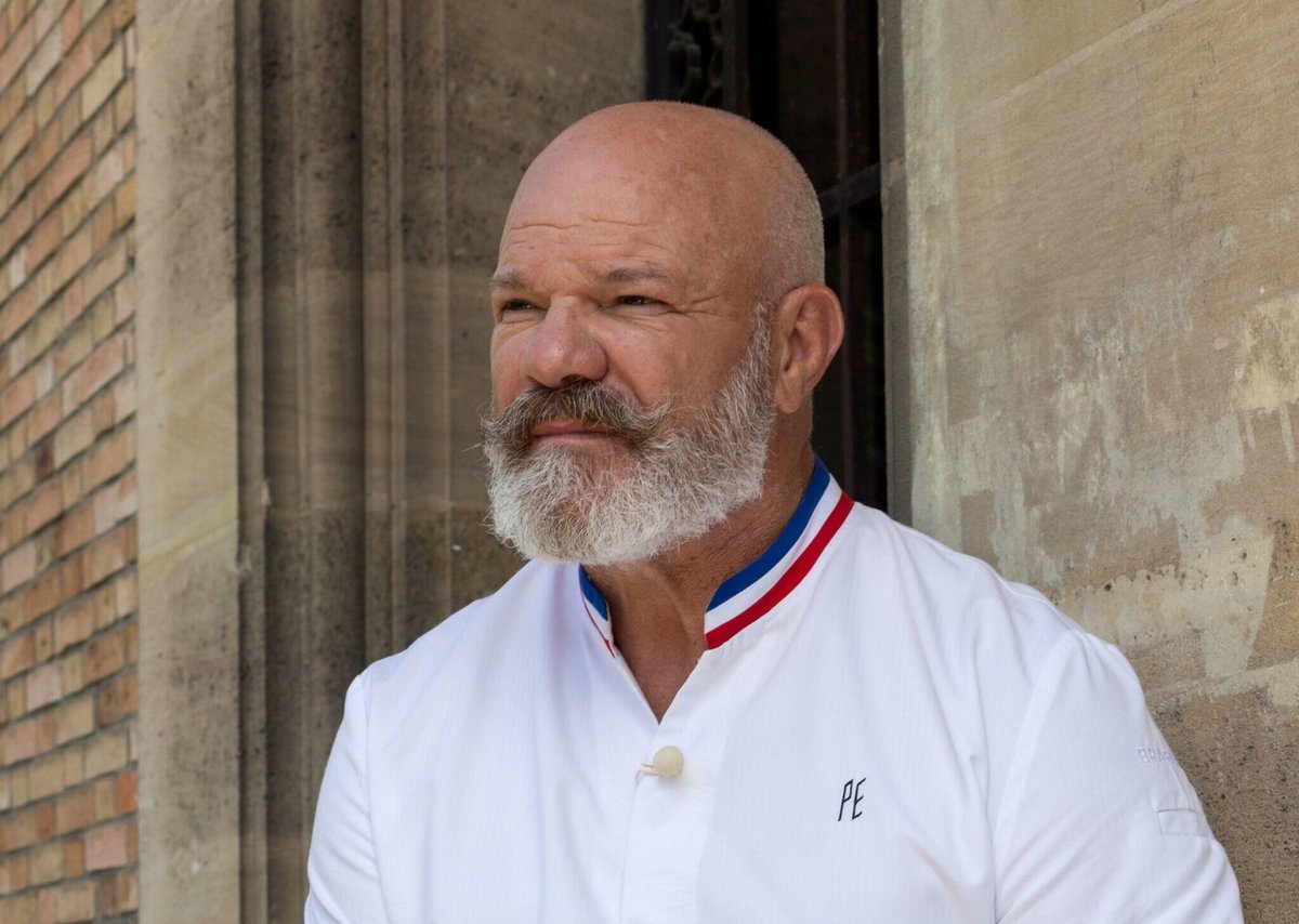 le_Parisien's tweet photo. Philippe Etchebest rend hommage à Maïté

💬 «C’était un sacré personnage. Elle incarnait la cuisine traditionnelle de terroir, mais aussi la générosité, la bonne humeur»

➡️ https://t.co/pySXs5bLMj https://t.co/yiEEU8tRra